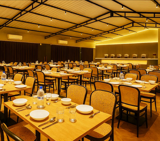 Dinning options in Cottage in Rshikes